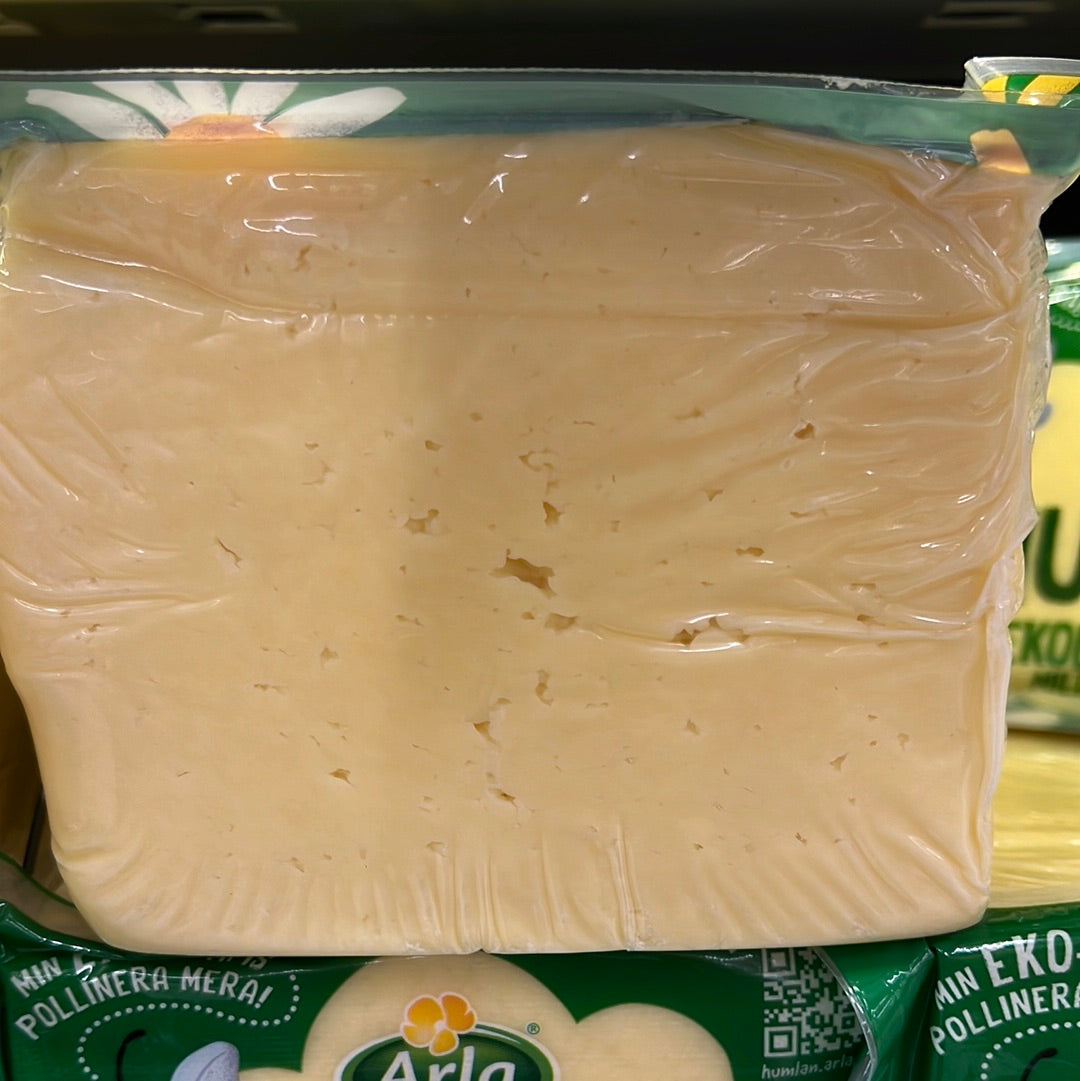 Arla Hops Cheese 33% Fats (ORGANIC) 1.2kg (More than 120slices) SWEDEN