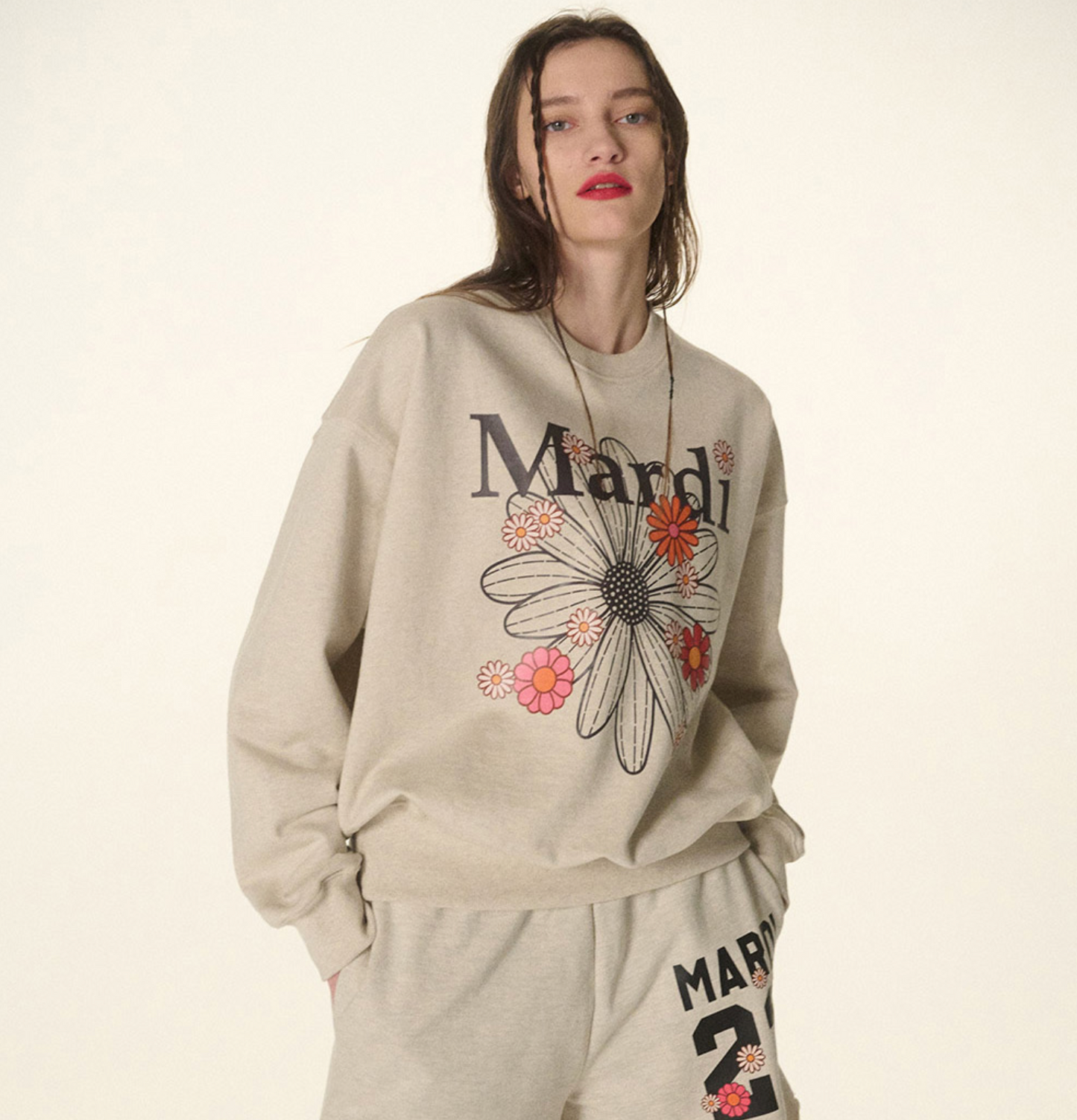 MARDI MERCREDI - SWEATSHIRT FLOWERMARDI BLOSSOM - OATMEAL BLACK