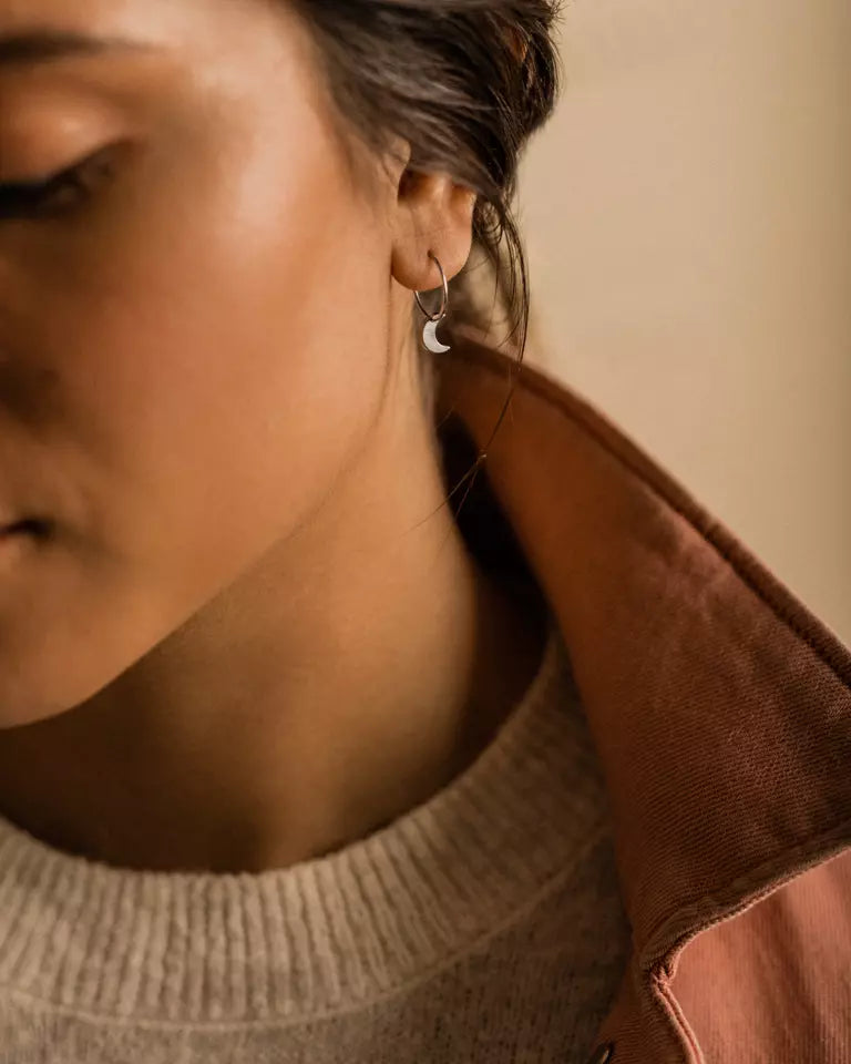 Natural Titanium Pendant Moon 8mm (New)