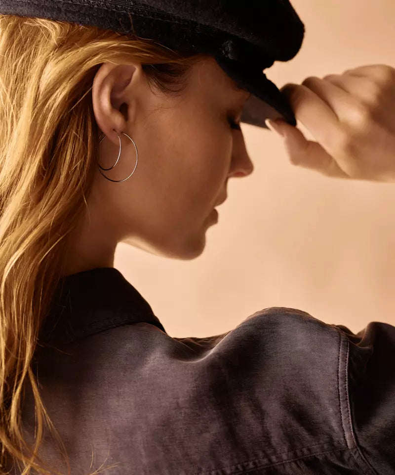 Natural Titanium Ear Ring