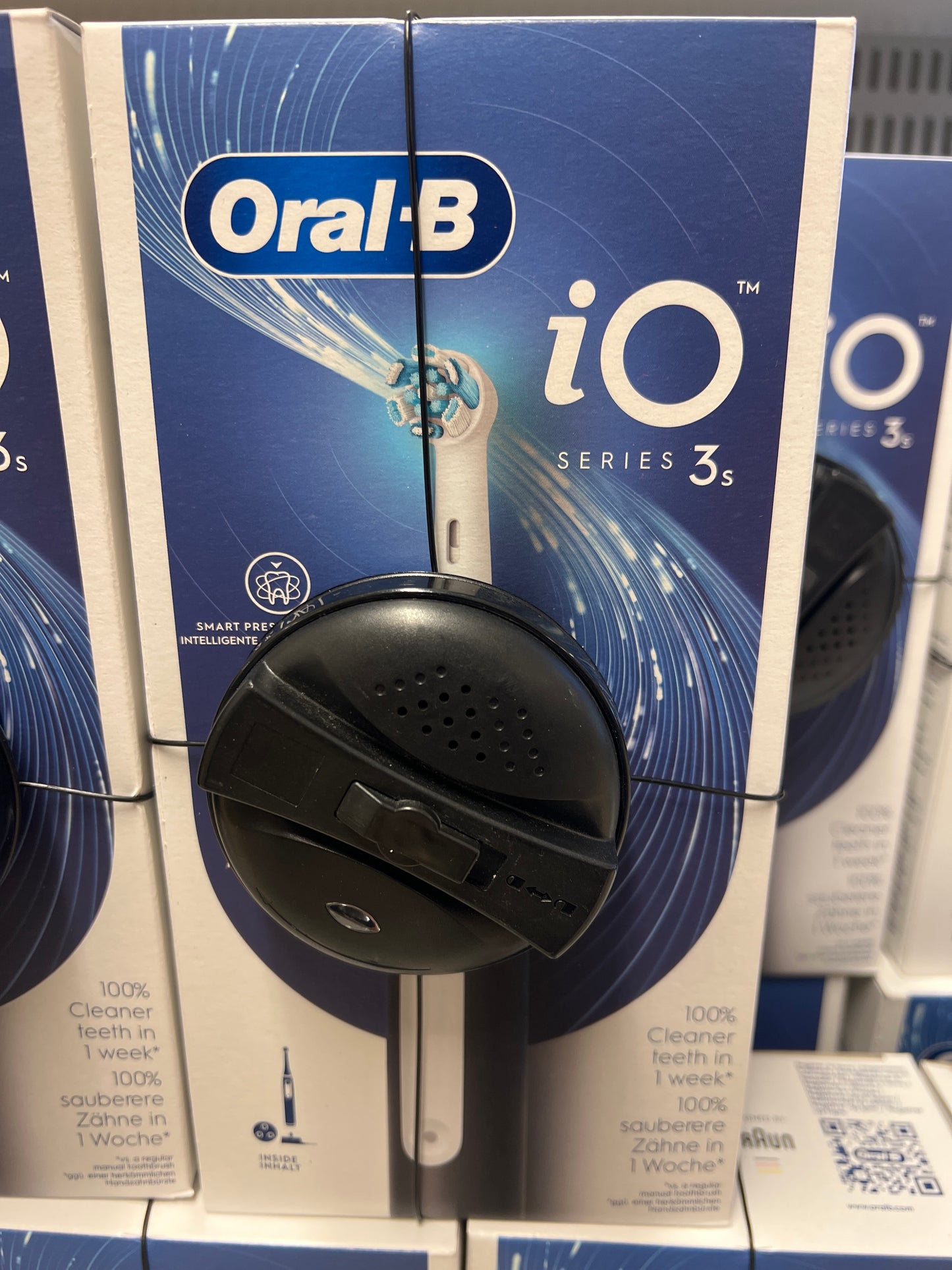 Oral-B iO Series 3s