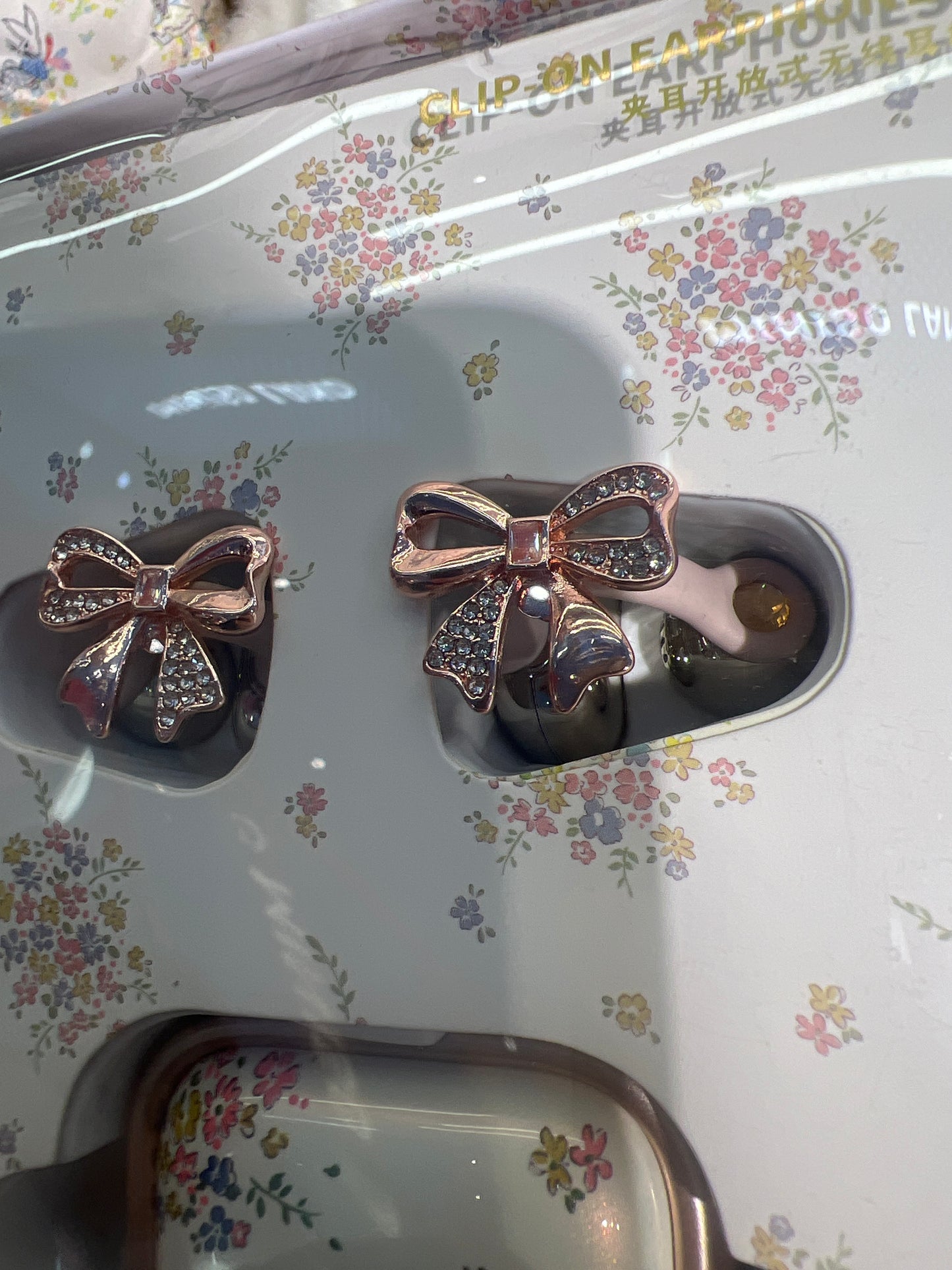 Cath Kidston Clip-on Earphone (Bluetooth)