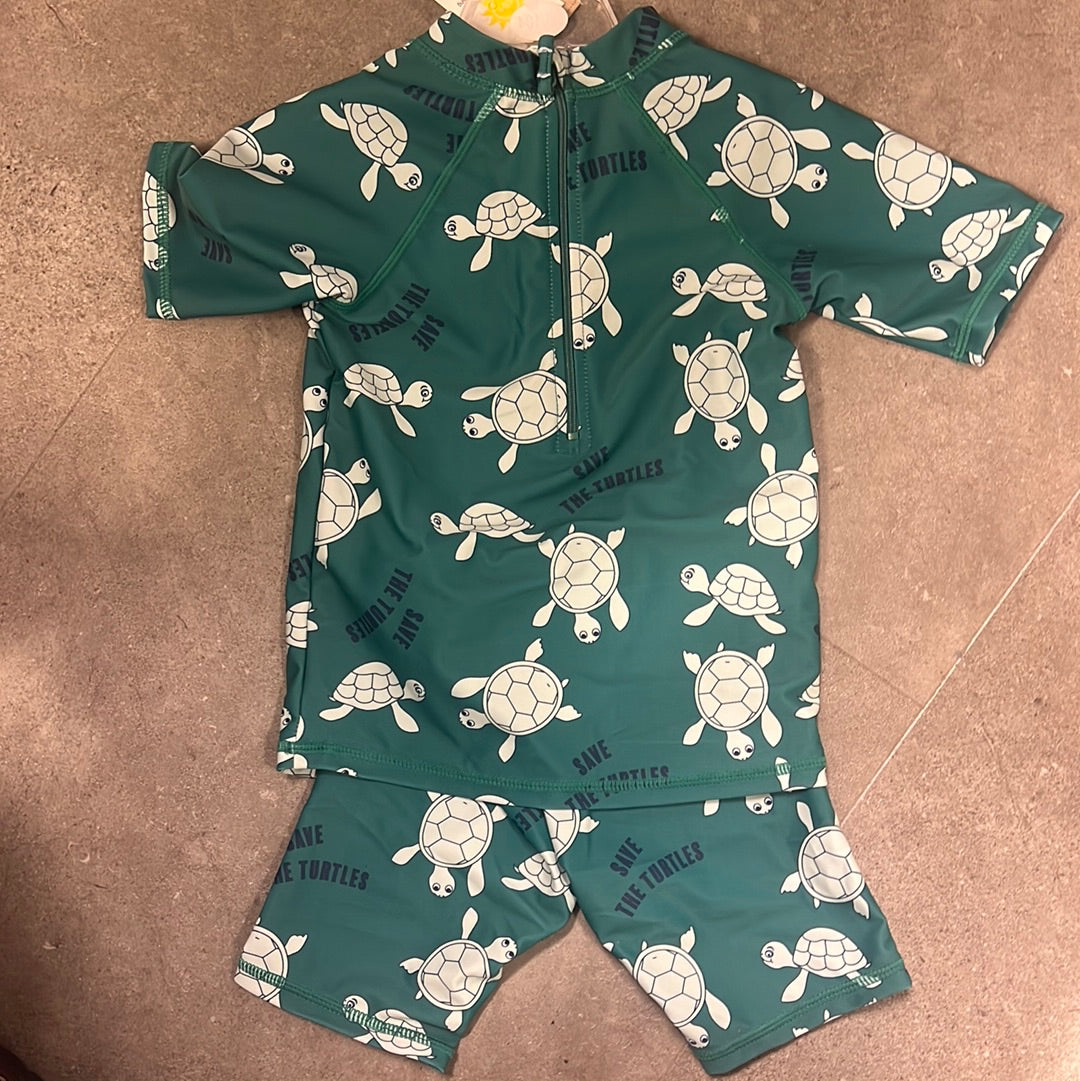 SwimWear Green Turtle 2-Piece Wear 100% Polyester