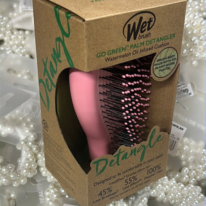 WET Brush Go Green Palm Detangler (Watermelon oil infused Cushion)