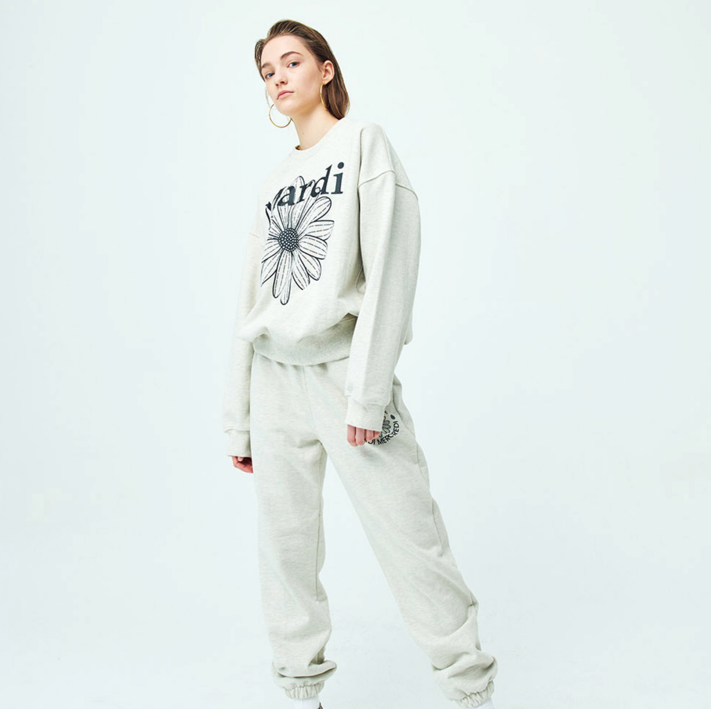 MARDI MERCREDI - SWEATSHIRT FLOWERMARDI - IVORY BLACK