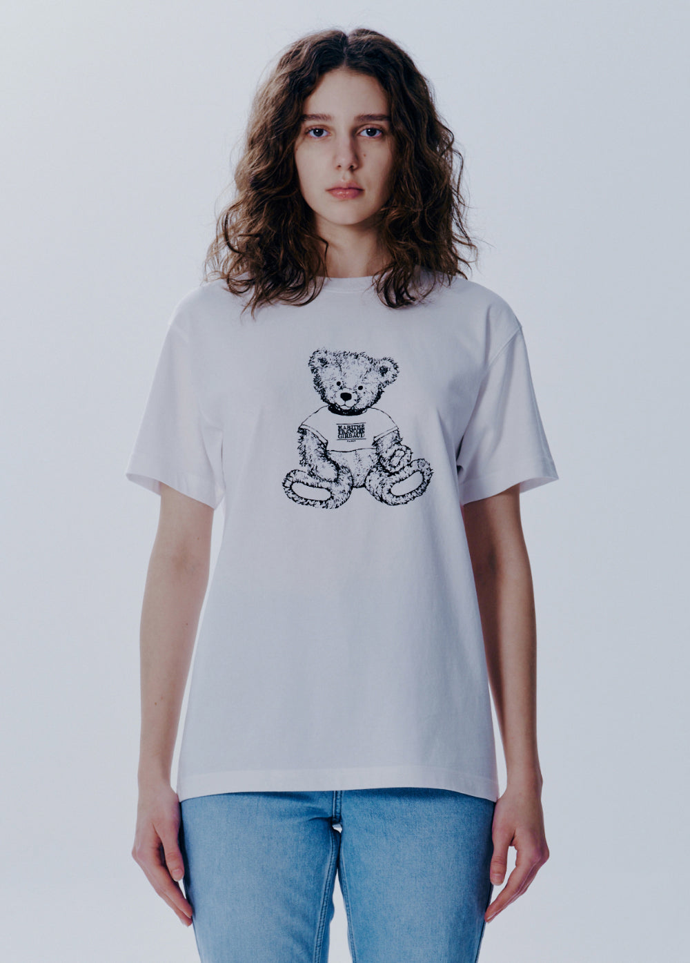 MARITHE - DOODLE BEAR TEE - WHITE/BLUE BEAR (UNISEX)