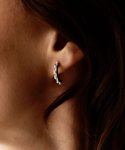 Natural Titanium Curved Mixed Pearl Crystal 15mm (New)